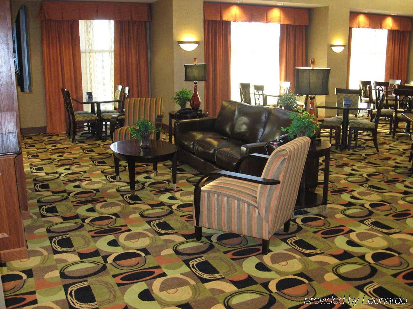 Hampton Inn&Suites Davenport Restaurant photo